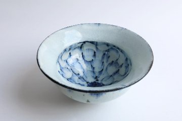 小峠貴美子　リム盛鉢　縁呉須の画像