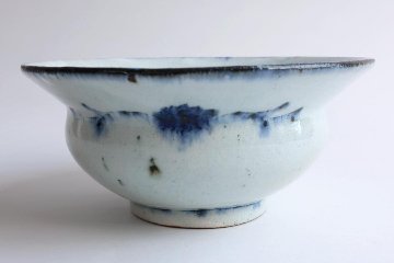 小峠貴美子　リム盛鉢　縁呉須の画像