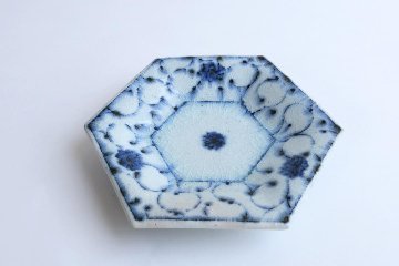 小峠貴美子　六角皿　小　唐草の画像