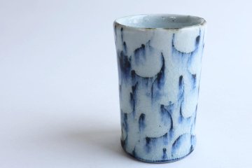 小峠貴美子　筒湯呑み　唐草の画像