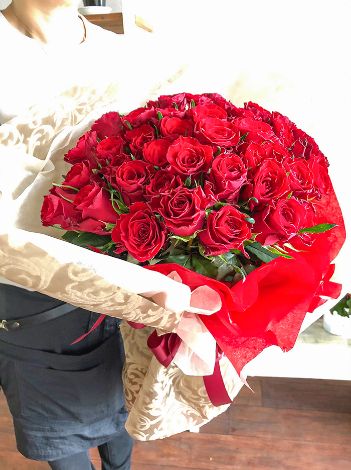 バラ50本の花束［赤］画像