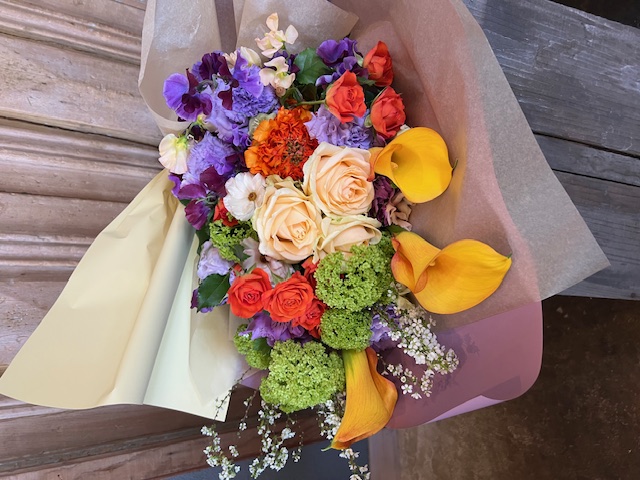 お祝い花束の画像