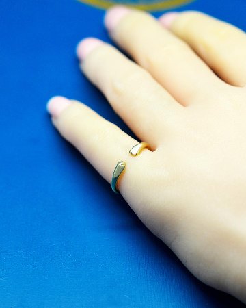 指を抱きしめてくれる猫の手リング（フリーサイズ）の画像