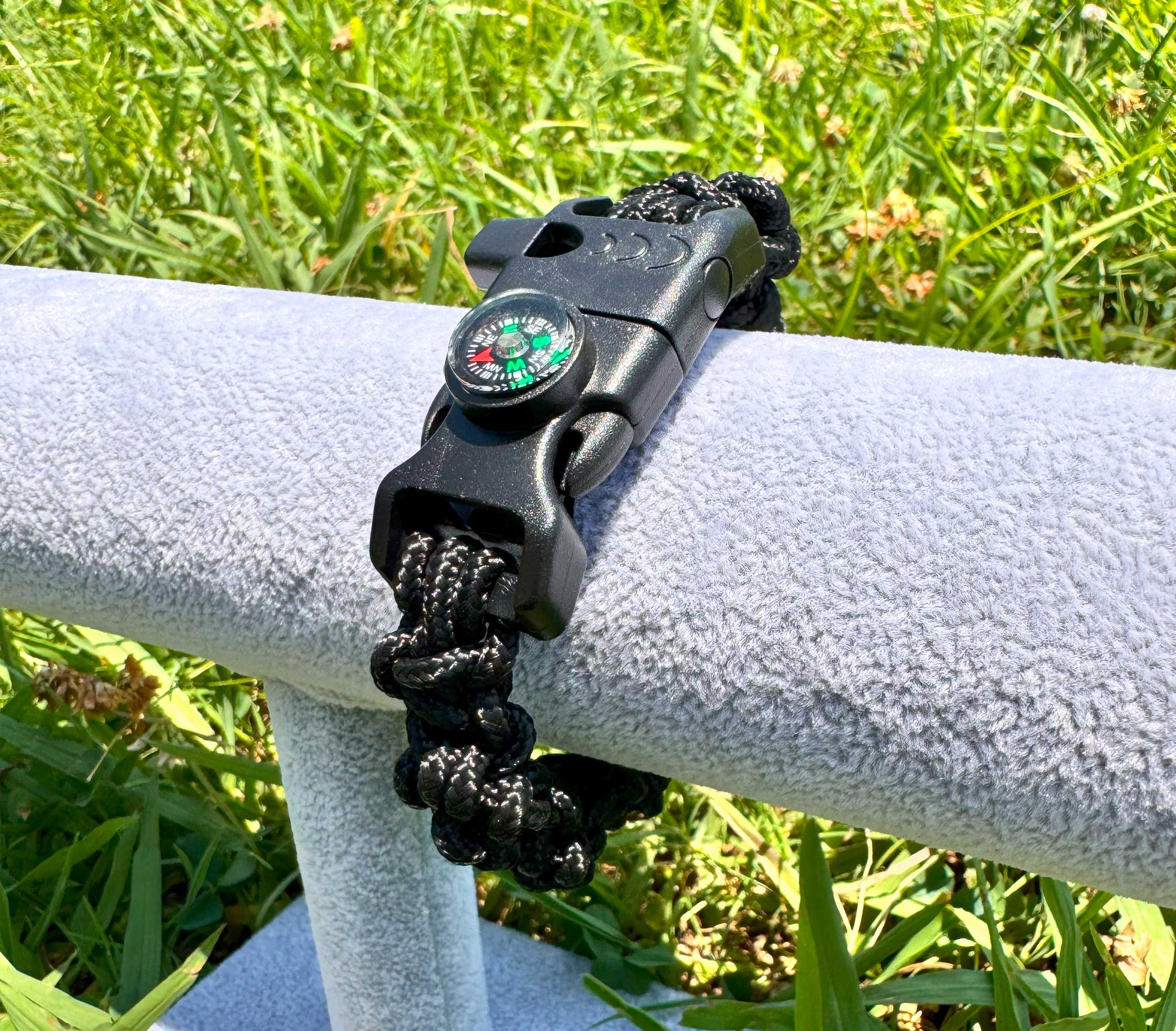 【肉球の防災ブレスレット】③黒×黒の画像