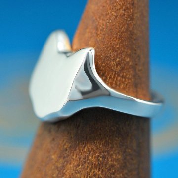 猫顔シルエットの印台リング｜面が光る大人の猫リング（シルバー925・18金・プラチナ）の画像
