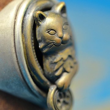 男爵の猫リング｜守り神のように佇む猫のリング（silver925・k18・真鍮）の画像