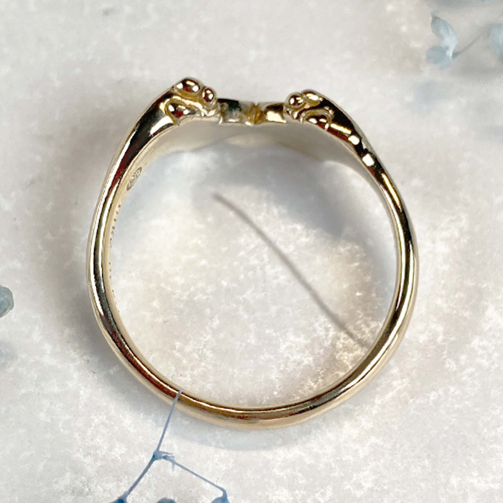 鼻でKISSする猫リング｜指先で触れる距離のシルバーアクセサリー（silver925）の画像
