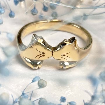 鼻でKISSする猫リング｜指先で触れる距離のシルバーアクセサリー（silver925）の画像