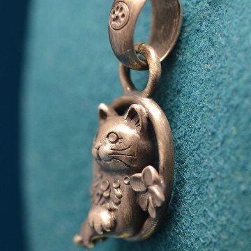 男爵夫人のペンダント・トップの画像