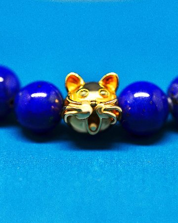 18金の８mm猫顔と8mmラピスラズリ（濃い色セレクト）の画像