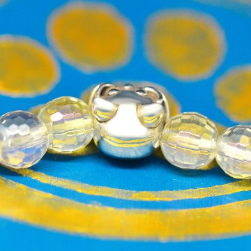 ８ｍｍの猫顔と６mmオーロラ水晶ブレスレットの画像