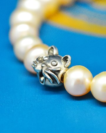 ブレスレット専用、猫顔パーツの画像