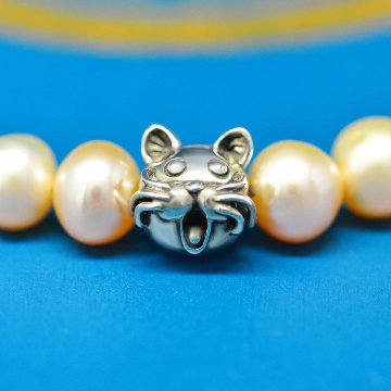 ブレスレット専用、猫顔パーツの画像