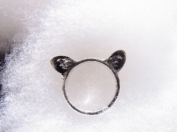 猫耳リング（耳毛たっぷり）の画像