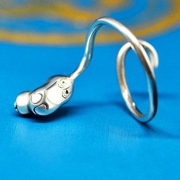 指の上で寝ちゃう香箱猫リング（フリーサイズ）の画像