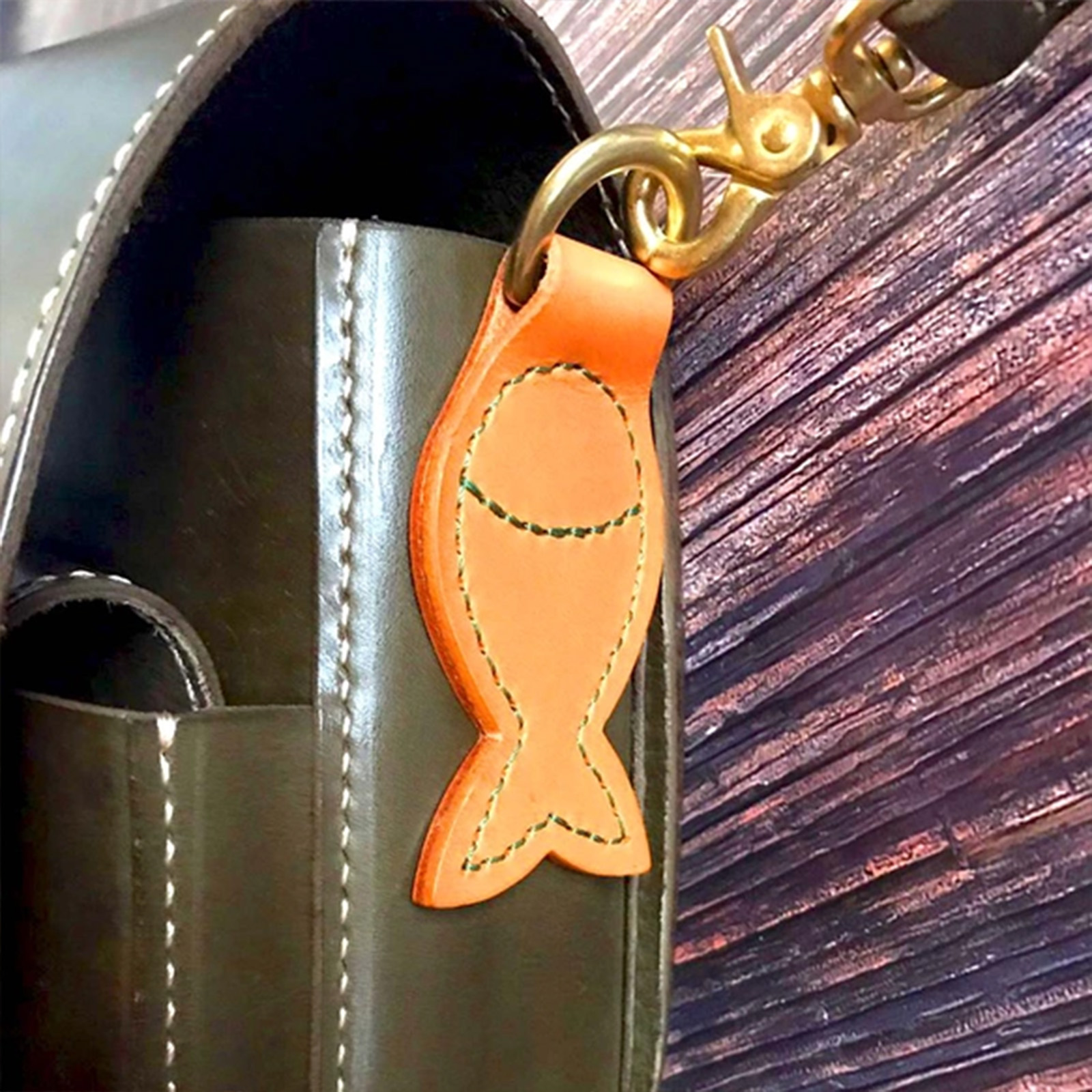 Cat’s face bag｜猫の顔ショルダーバッグ｜イタリアンレザー｜軽量・日常使い｜Mサイズの画像