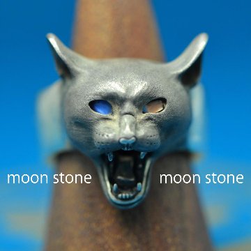ネコ科の怒りリング｜天然石×重厚シルバーアクセサリー（ロック・ゴシック対応）の画像