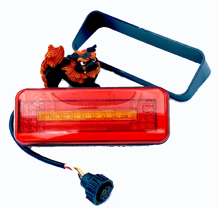 リアライト Assy、LED、 ケーターハム 2020年以降の画像