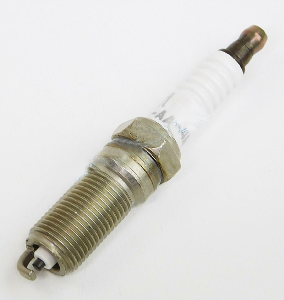 点火プラグ・スパークプラグ・FordZetecの画像