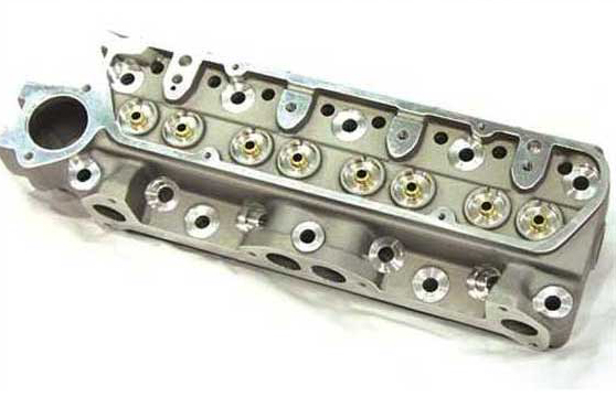アルミ製シリンダーヘッドFordX/F,Kentの画像