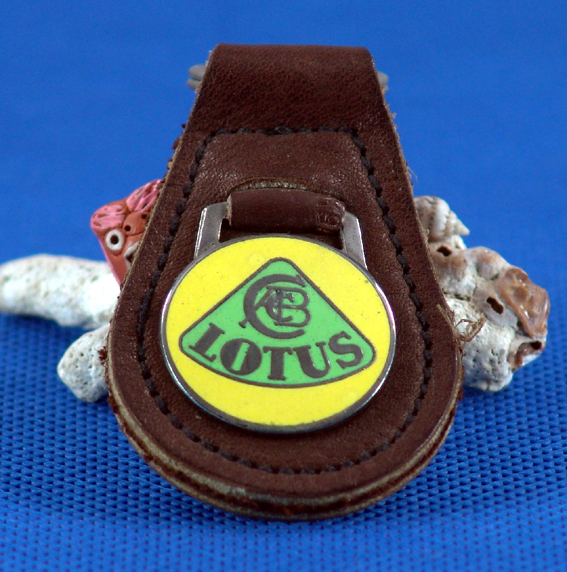 キーホルダー・ロータス茶革の画像
