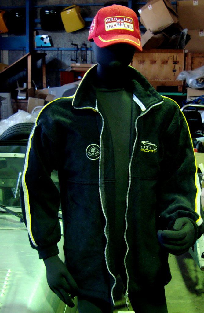 ロータスモータースポーツ・フリースジャケットサイズSの画像