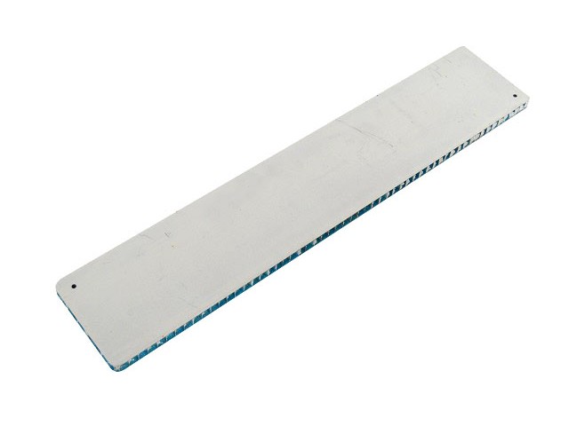 燃料タンクパネル・リヤ・センター・ハニカム・SVの画像