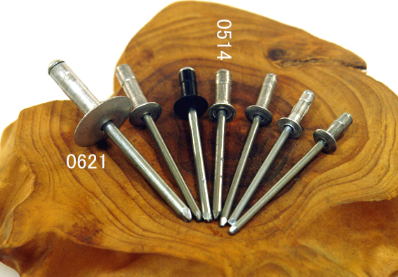 リベット各種の画像