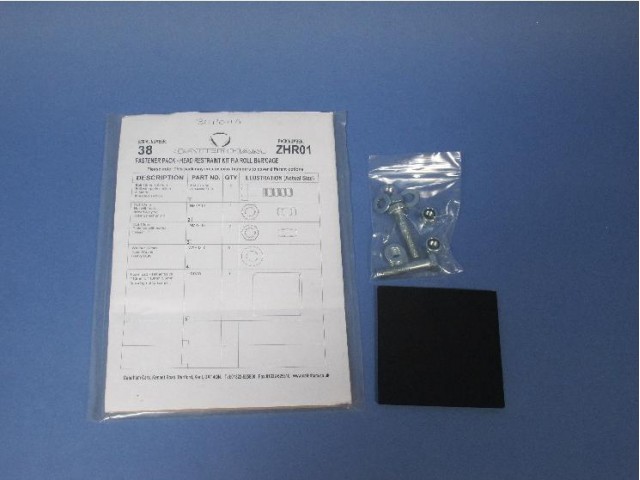 フィキシングセット・FIA ロールバー + ストラット・2006年以降 Metricの画像