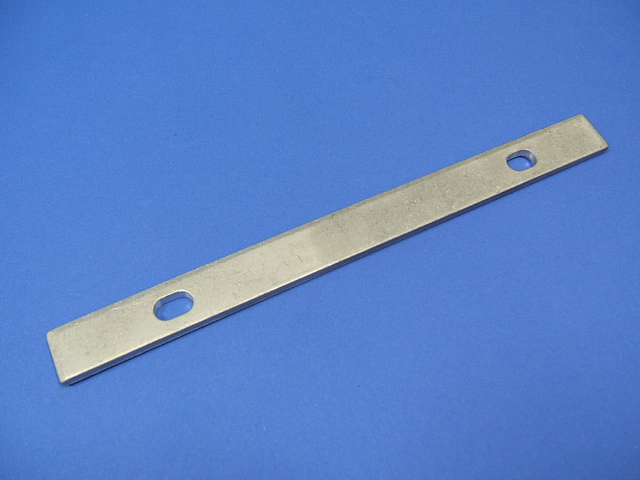 スペーサー、エアロスクリーンブラケット、Sigma、R300、R400、R500 (メトリック)の画像