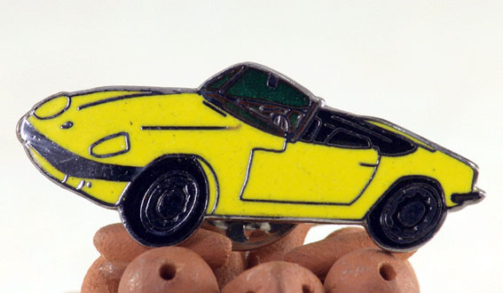 ピンバッジ・ロータスエラン・黄の画像