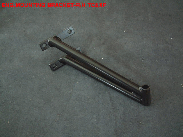 エンジンマウントブラケット、右、ウェットサンプ、TC/FORD X.FLOWの画像