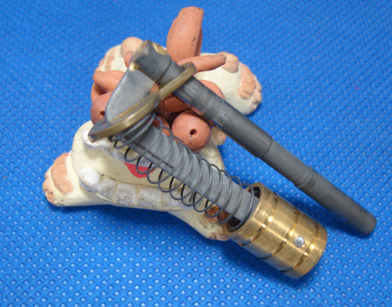 WEBER.ウェーバーポンプピストン#53・スプリング#60・ロッド#61の画像