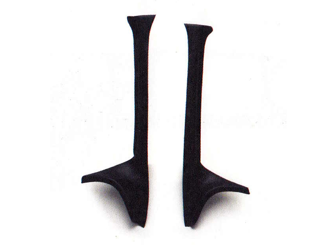 スクリーン ピラートリム・エランS4の画像