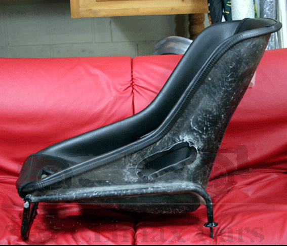 26Rコンペティションシート/黒の画像