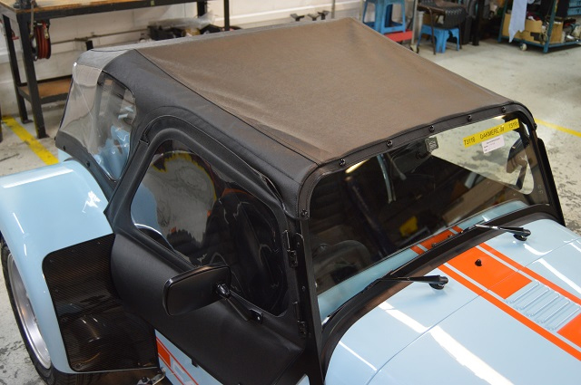 フード (幌)、ビニール、S3、+5mm リアウィンドジッパー開閉付2015以降の画像