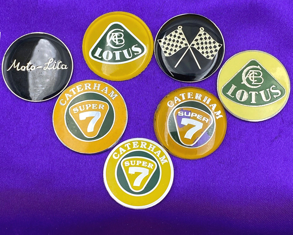 ステアリングホーンバッジの画像