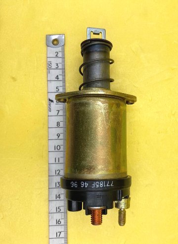 スターターソレノイド　12V　2穴マウントの画像