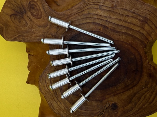 リベット　10個入5/32" x 0.47" (12.00 mm)の画像