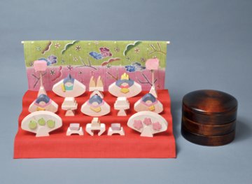 円びな3段飾り・特製垂幕・桜　小黒三郎・組み木のお雛様の画像