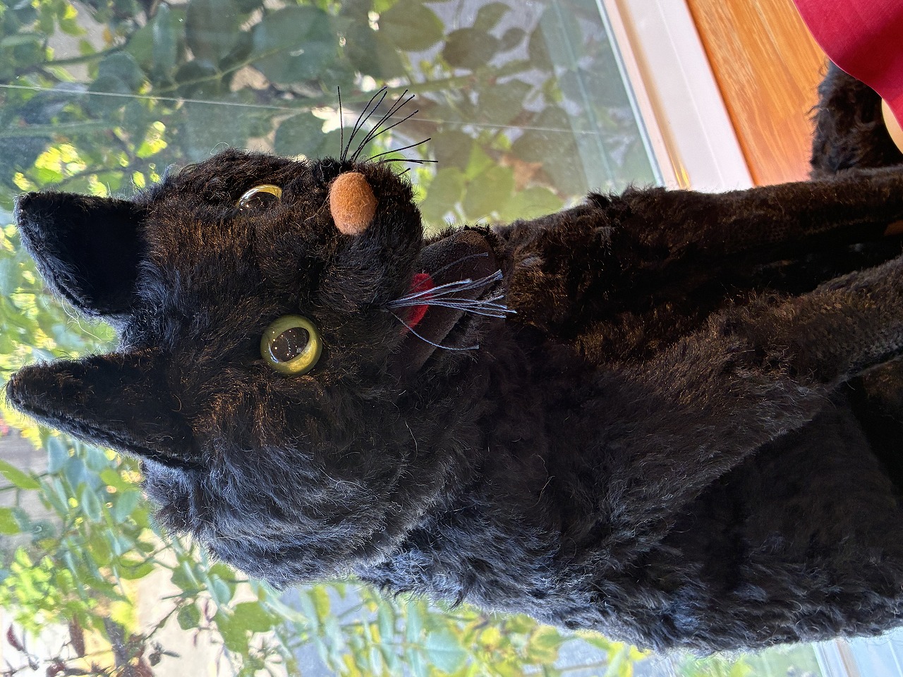 〈バーレーベンのどうぶつ手人形〉　ねこのヘンリー（黒）の画像