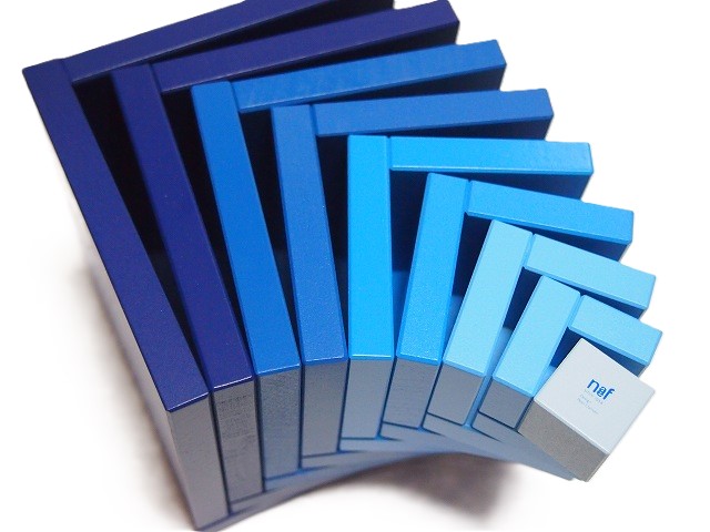 ネフ社　セラ　青　naef　Cella Blue 【国産木箱＋パターンブック付き】正規輸入品の画像