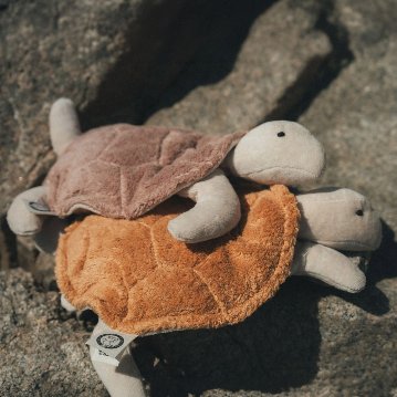 SENGER社　カドリーアニマルタートル / ローズウッド (S) 　Cuddly Animal Turtle small | rosewoodの画像