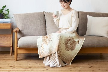 2色編みこみハーフブランケットの画像