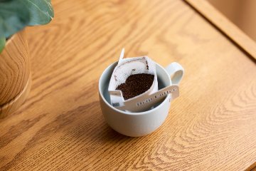 コーヒードリップバッグ　ポートレートデザインの画像