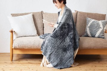 編み込みストール グレーの画像