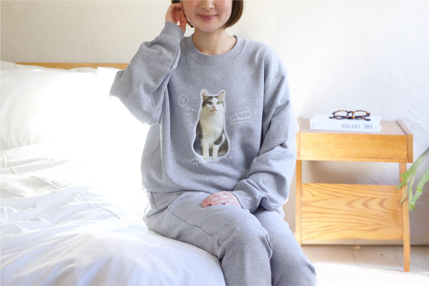ペットの写真でオーダーメイドするスウェット上下セット ふちどりデザイン