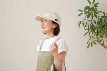 キャップ リボンデザインの画像