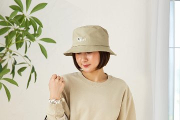 バケットハット ふちどりデザインの画像