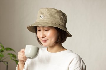 バケットハット ふちどりデザインの画像